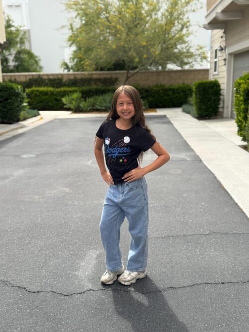 Girls youth LA Dodgers x Baseball Hello Kitty t-shirt - Image 2